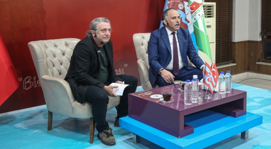 Futbol yorumcusu Erdal Hoş, Bursa'da "Memleket söyleşileri" programına katıldı