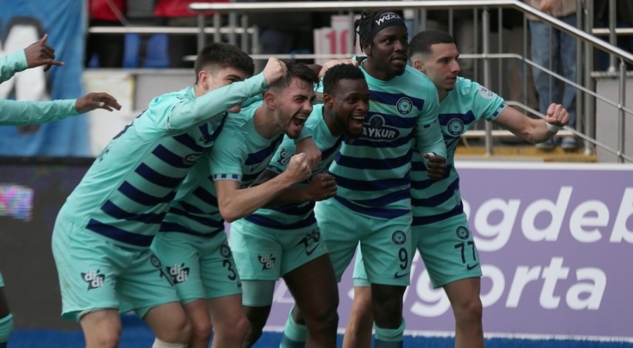 Rizespor, Gaziantep FK'yı 2 golle yendi
