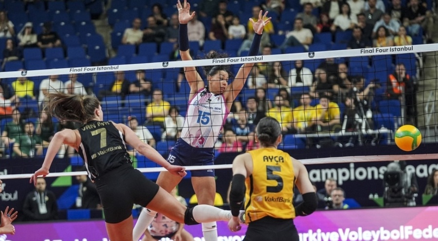 Kadınlar Şampiyonlar Ligi yarı finalinde VakıfBank, Savino Del Bene'ye mağlup oldu