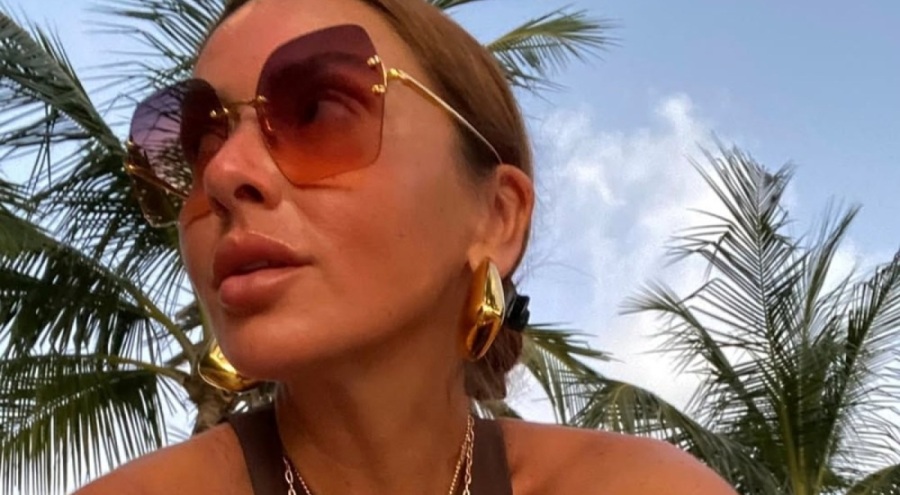 Hadise yaz sezonunu açtı
