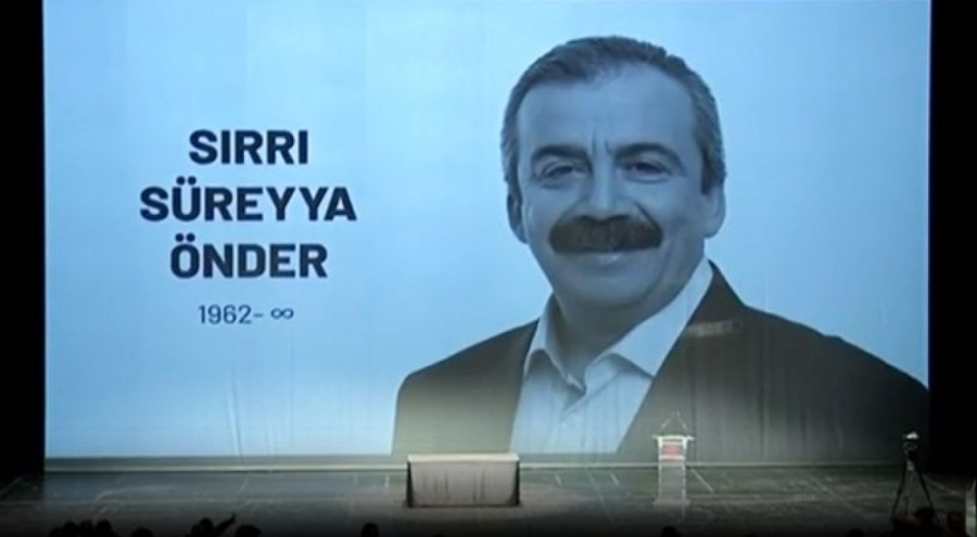 Sırrı Süreyya Önder son yolculuğuna uğurlanıyor