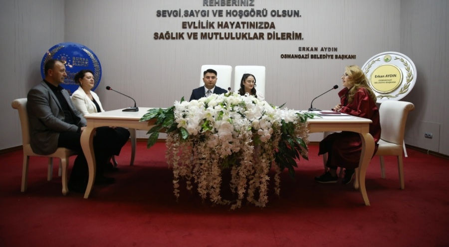 Bursa'da evlenmek isteyen çiftler, nikah dairelerinde 05.05.2025 yoğunluğu oluşturdu