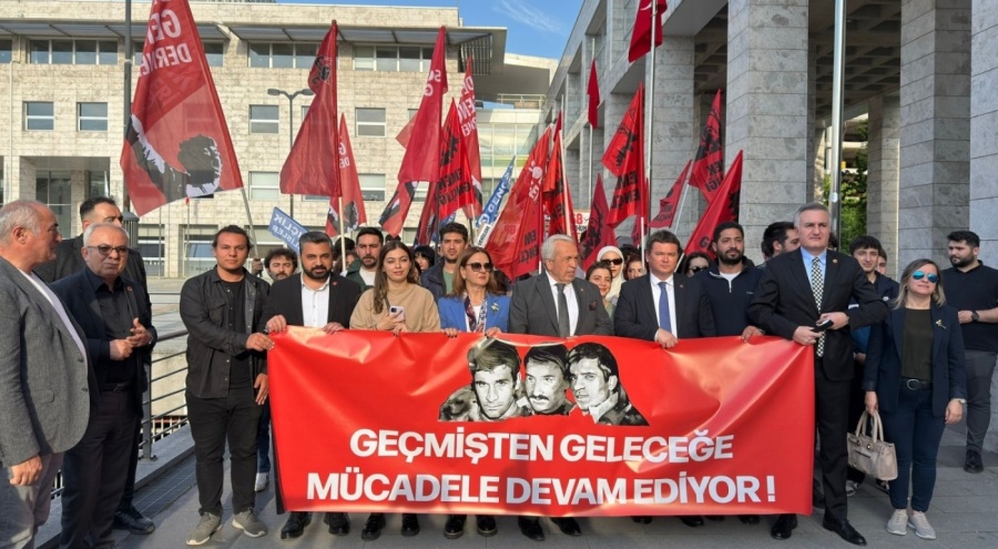 Bursa'da Üç Fidan için Üç Fidan'a yürüyüş!