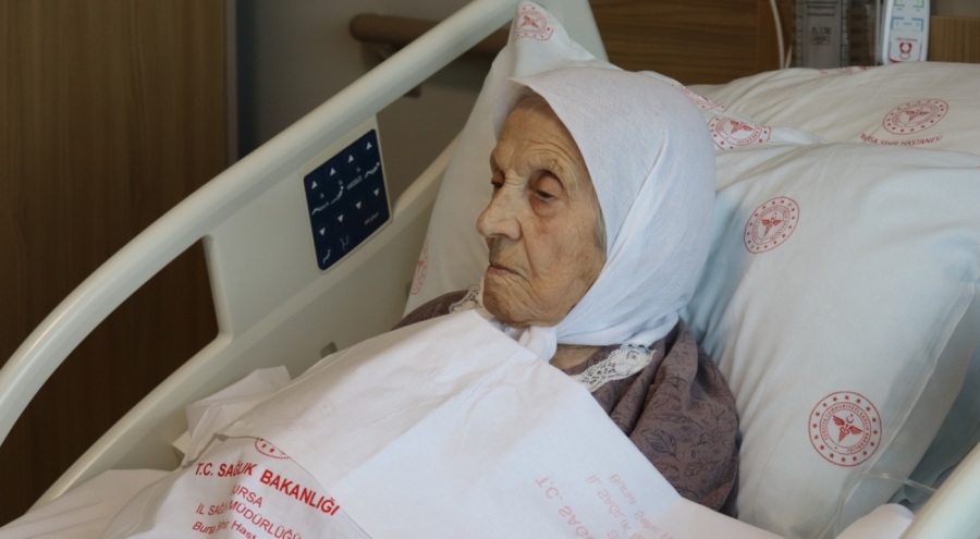 Bursa'da 104 yaşındaki hastaya kalp ameliyatı yapıldı