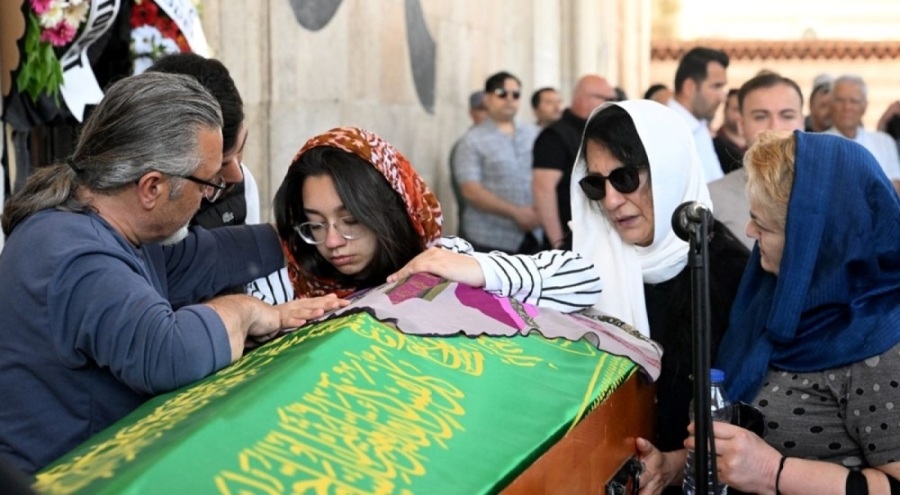 Bahar Aksu'ya gözyaşlarıyla veda