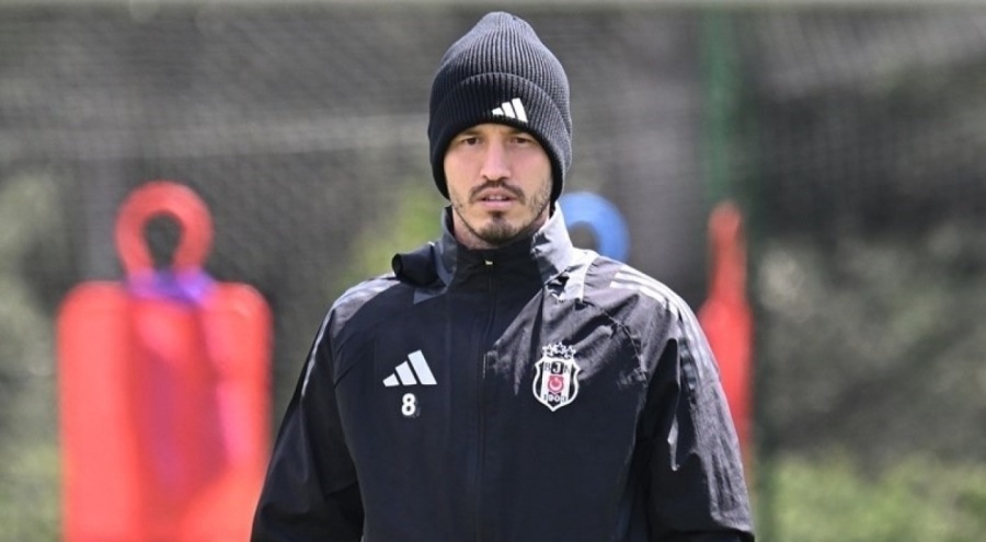 Beşiktaş'tan iki futbolcu için sakatlık açıklaması!