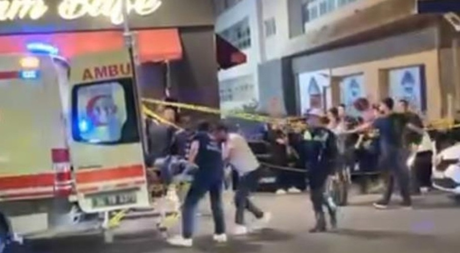 Yolda yürürken silahlı saldırıya uğradı