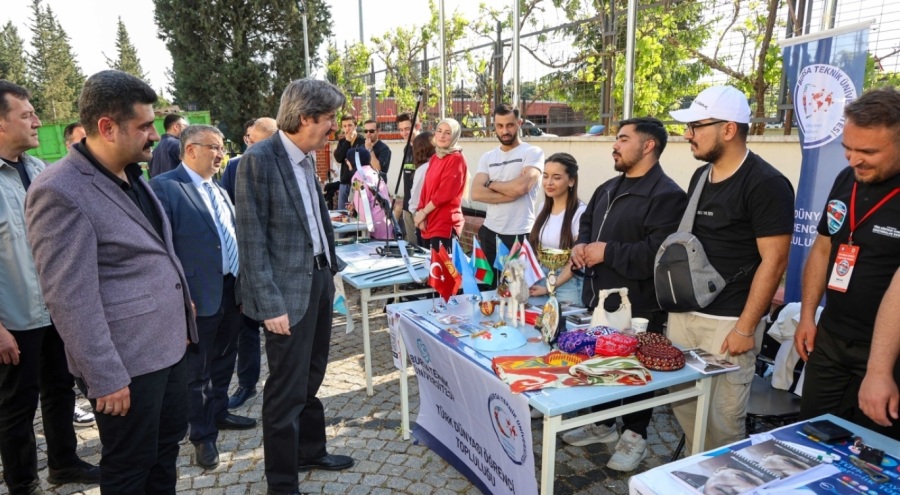 Bursa Uludağ Üniversitesi'nde hıdırellez coşkusu