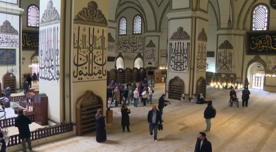 Bursa Ulu Cami'deki hat eserleri dijital ortama aktarıldı