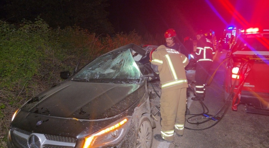Bursa'da korkunç kaza... Otomobil ile cip çarpıştı: 3 ölü, 1 yaralı