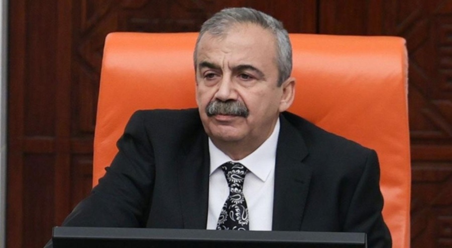 Sırrı Süreyya Önder'e suikast iddiasına açıklama: Aracında düzenek bulundu