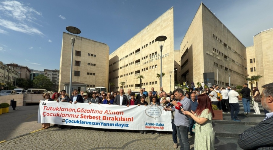 Bursa'daki protestolar sonrası tutuklanan 10 kişinin yargılanmasına başlandı