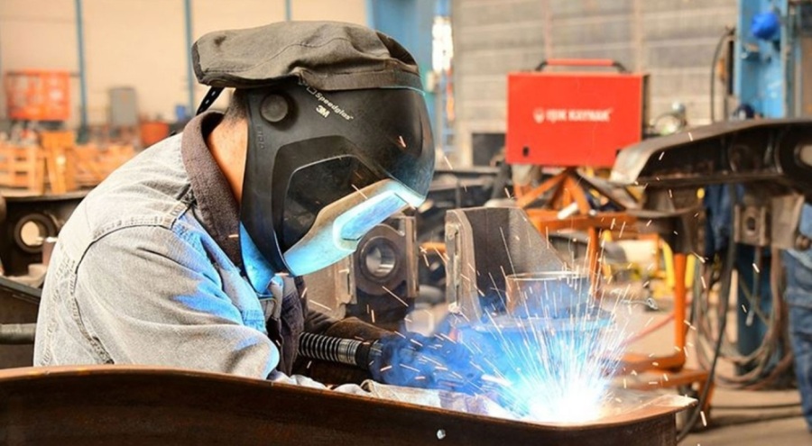 Sanayi üretimi mart ayında arttı