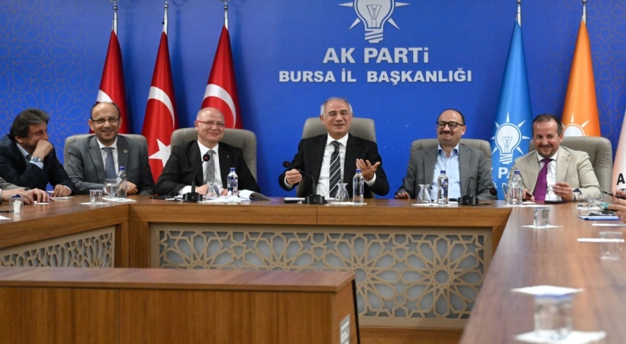 AK Parti Genel Başkan Vekili Efkan Ala'dan AK Parti Bursa'ya ziyaret