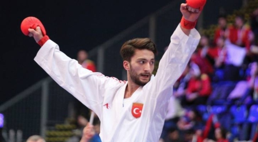 Milli karateci Ömer Abdurrahim Özer'den altın madalya