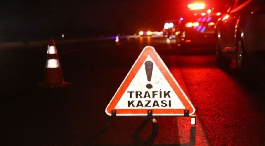 Taksi ile otomobilin çarpıştığı kazada 6 kişi yaralandı