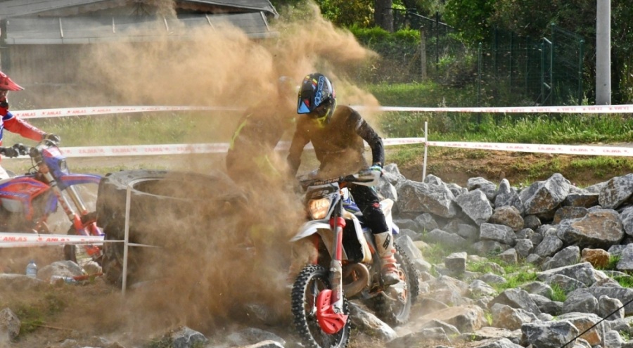 Türkiye Süper Enduro Şampiyonası'nın ilk ayağı İznik'te düzenlendi