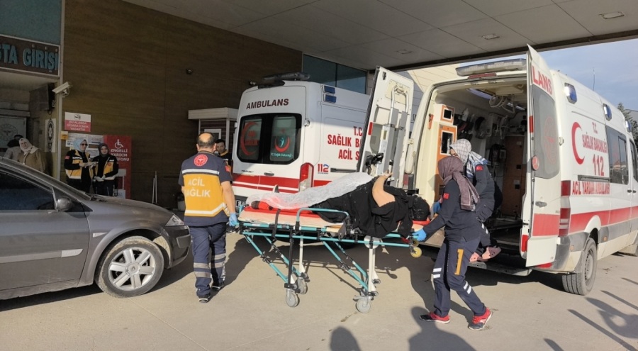 Bursa'da kaza! Otomobil ile motosiklet çarpıştı: 2 yaralı