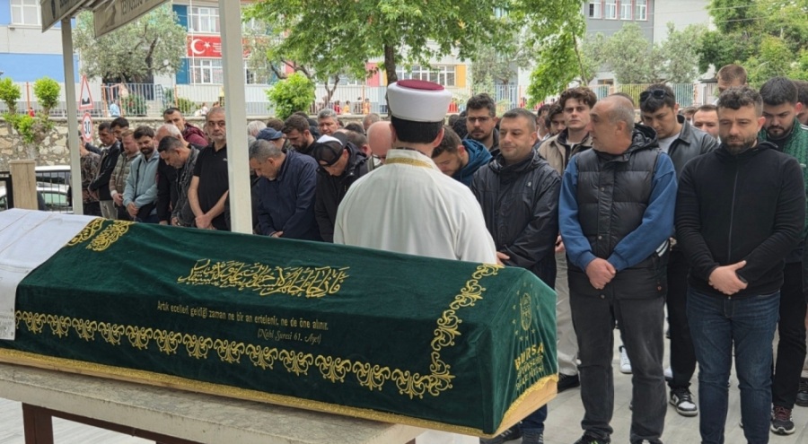 Bursa'da kazada hayatını kaybeden genç sporcu son yolculuğuna uğurlandı