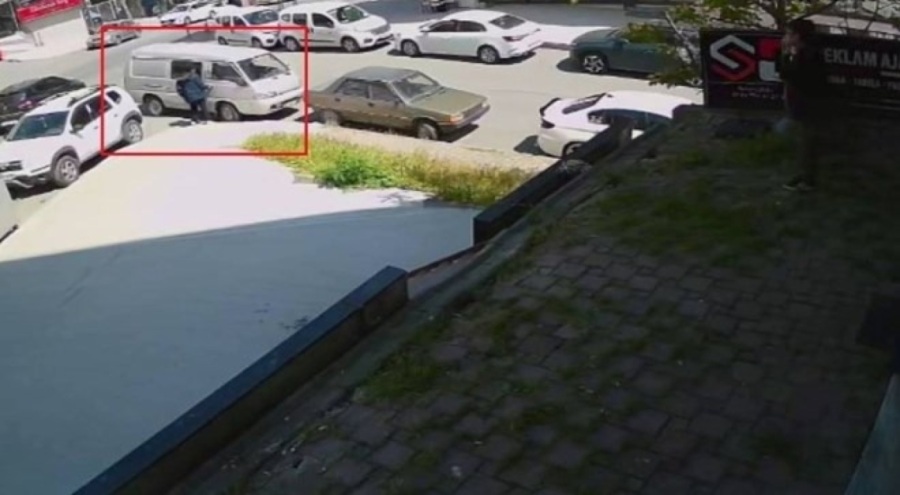 Aracını çalmak isteyen hırsızı suçüstü yakaladı
