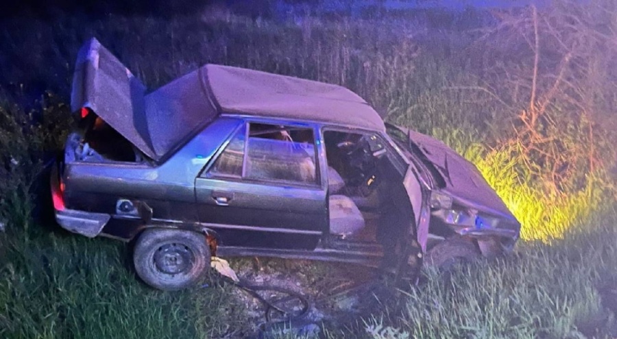 Otomobilin şarampole yuvarlanması sonucu polis hayatını kaybetti