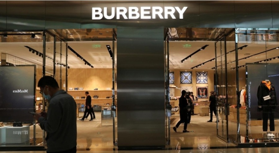 Ünlü moda devi Burberry, çalışanlarını işten çıkaracak