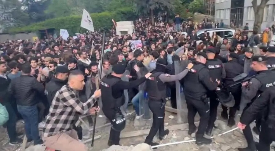 Boğaziçi Üniversitesi'nde Nurettin Yıldız protestosunda 15 öğrenciye tutuklama talebi