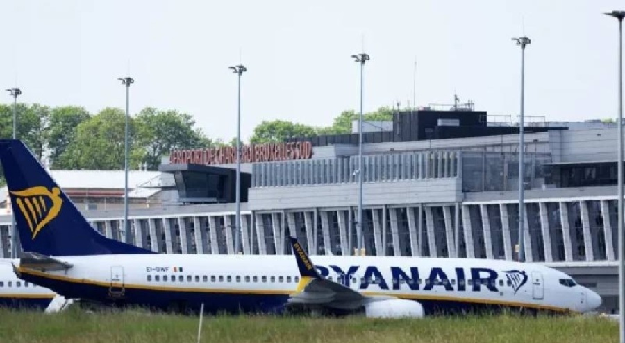 Brüksel'de bomba alarmı sonucu Ryanair uçağı acil iniş yaptı