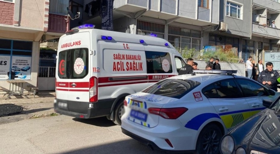 7 yaşındaki çocuğa servis minibüsü çarptı