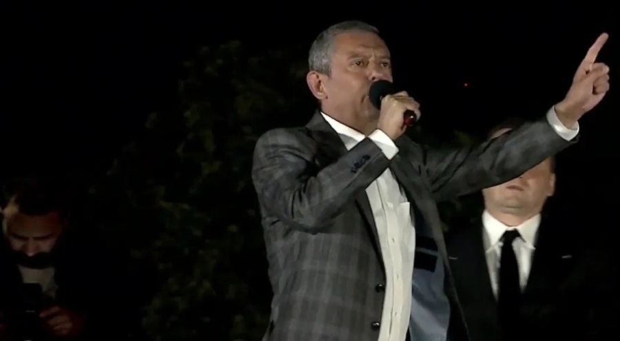 CHP lideri Özgür Özel: "Zekeriya Öz'ün sonunu yaşamak istemiyorsanız akıllı olun"