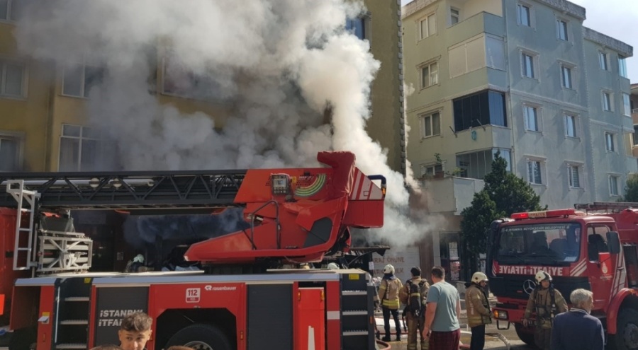 Ucuzluk pazarında yangın