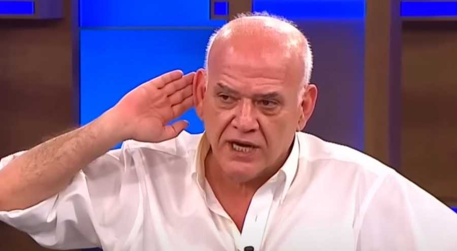 Ahmet Çakar kendinden geçti: Sanat eseri gibi