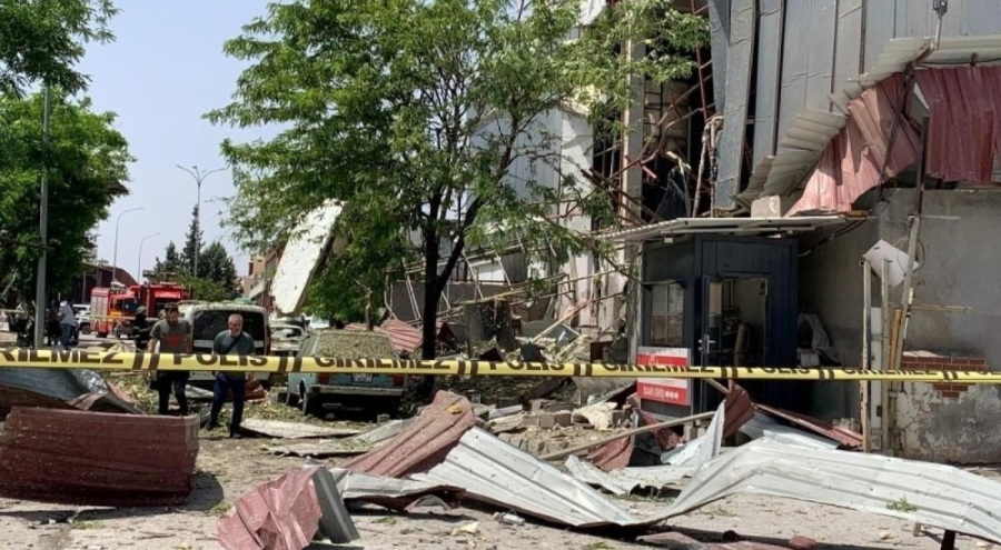 Gaziantep'te fabrikada patlama: Yaralılar var