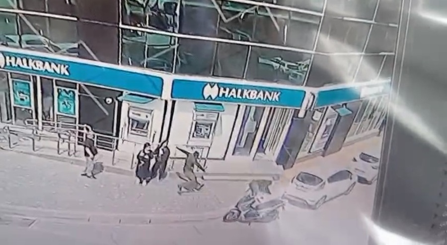 Bursa'da genç kadını sürükleyerek kaçırmaya çalıştılar!
