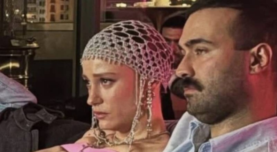Serenay Sarıkaya ve Mert Demir'den yeni fotoğraf