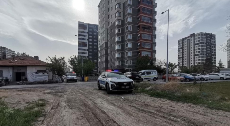 8. kattan düşen 43 yaşındaki şahıs hayatını kaybetti