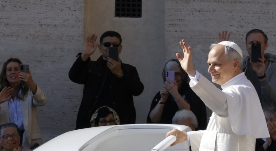 Papa 14. Leo için tören düzenlendi