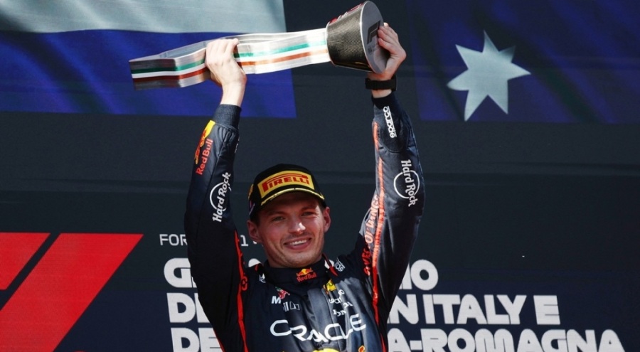 Formula 1'de Emilia-Romagna Grand Prix'sinde kazanan Max Verstappen