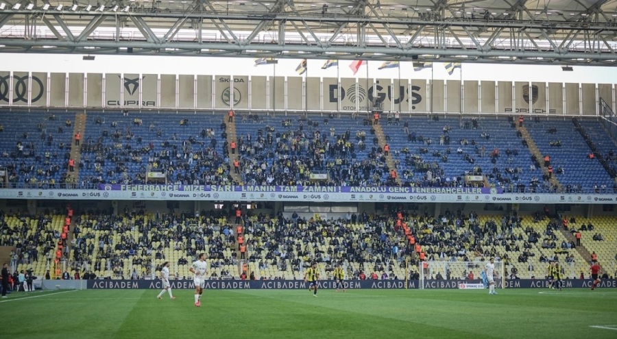 Fenerbahçe Eyüpspor maçında tribünler boş kaldı