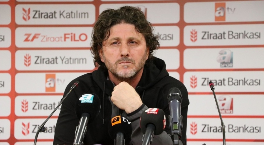 Trabzonspor Teknik Direktörü: Gelecek sezonun planlarını yapıyoruz