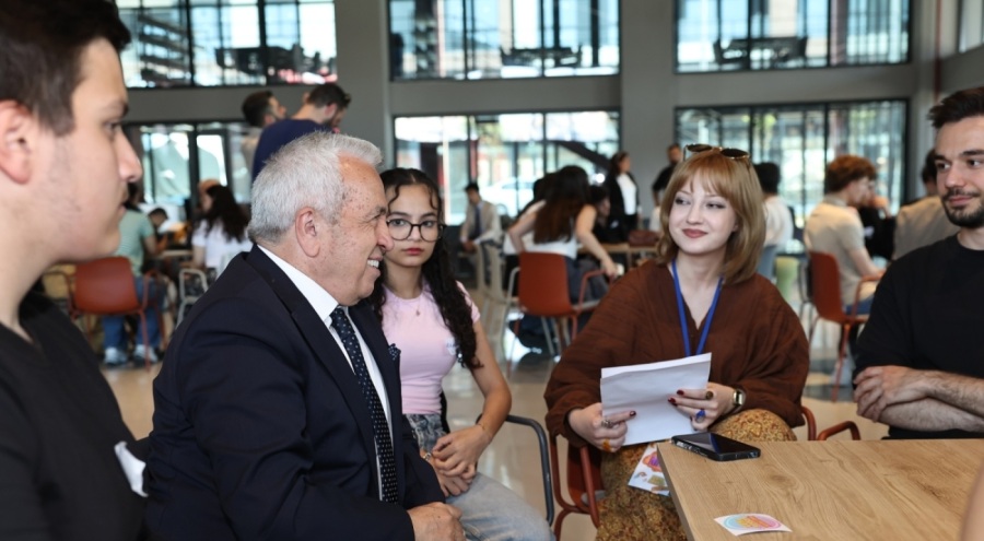 Şadi Başkan, Gençlik Bayramı'nda gençlerle buluştu