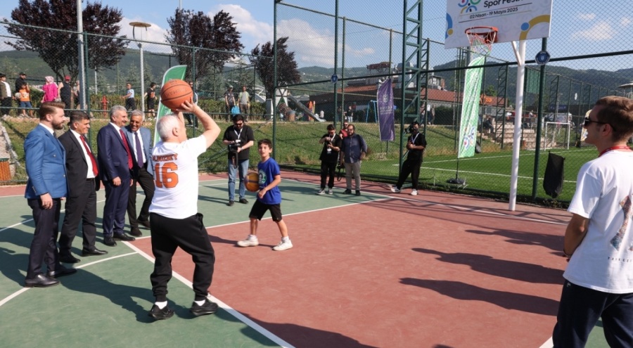 Başkan Bozbey, gençlerle bir araya geldi