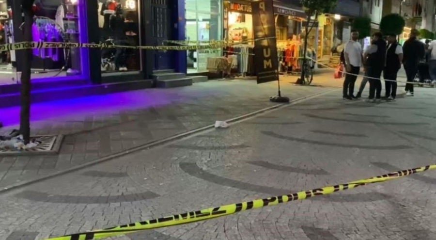 Giyim mağazasına silahlı saldırı: Çok sayıda yaralı var