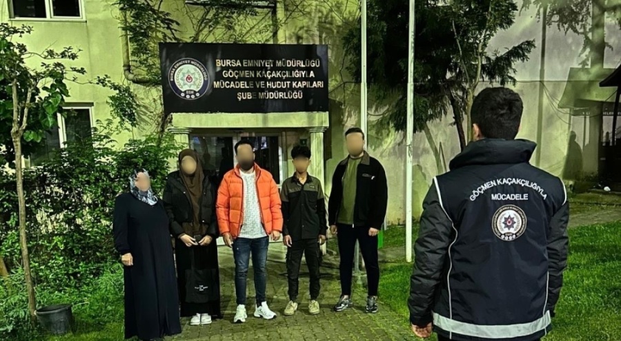 Bursa'da yabancı uyruklu şahısları kaçak taşıyan organizatörlere yönelik operasyon