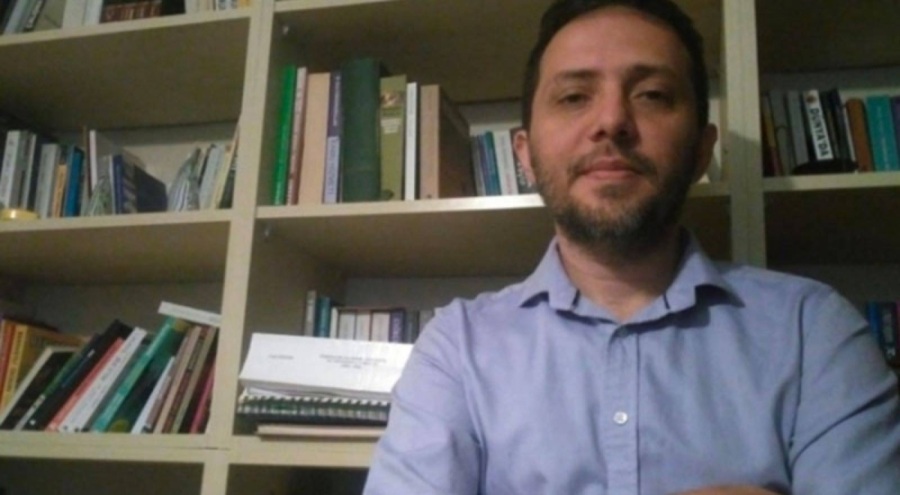 Akademisyen Barış Yiğiter'e evinin önünde silahlı saldırı