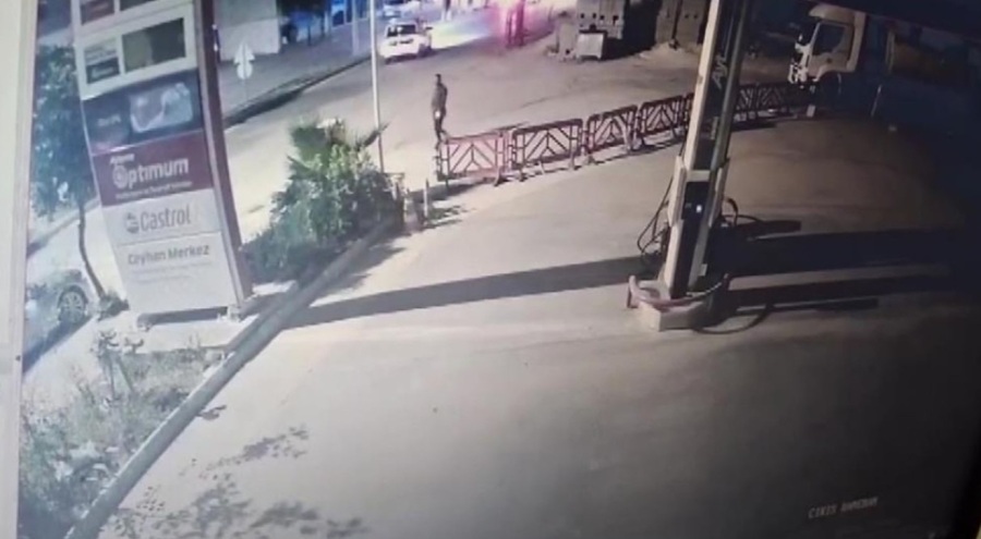 Adana'da bir kadın karşılaştığı eski kocasını tabancayla ayağından vurdu
