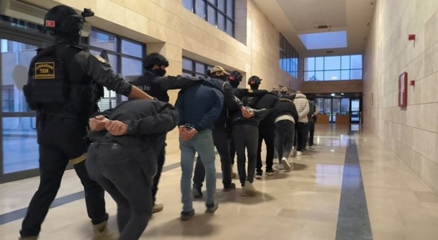 DAEŞ operasyonu! Bursa dahil 47 ilde 298 şüpheli yakalandı