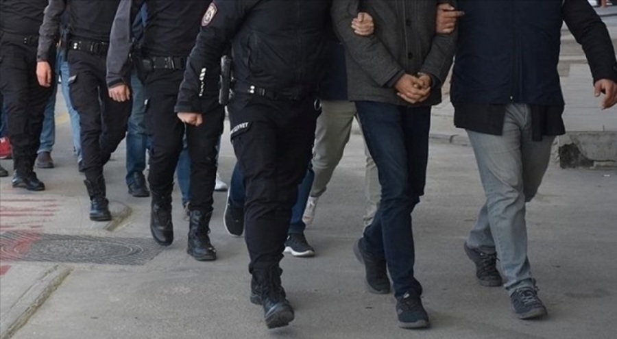 5 ilde FETÖ operasyonu! 10 gözaltı