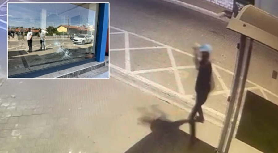 Fethiye'de AK Parti binasına taşlı saldırı!