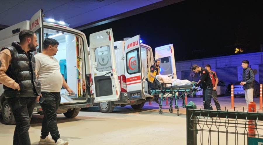 Bursa'da parkta bıçaklı kavga: 2 kişi yaralandı!